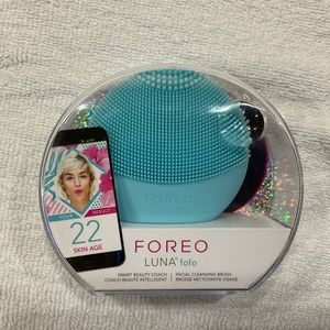 Foreo Luna fofo Facial Cleansing Brush